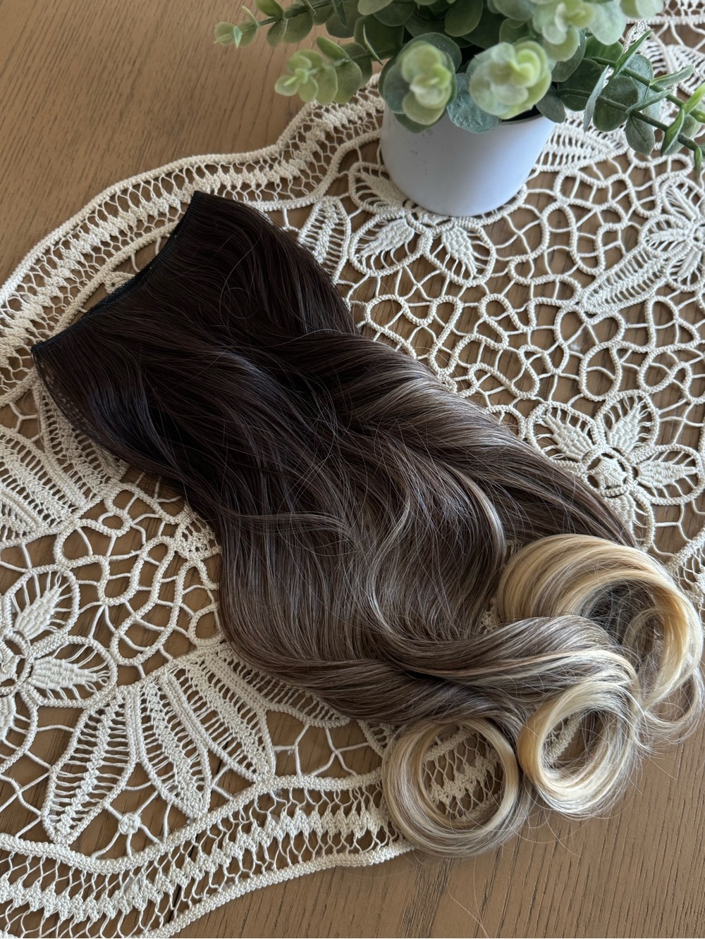 18 in Halo Hair Extension Human Hair & Synthetic Blend Brown Blonde Balayage